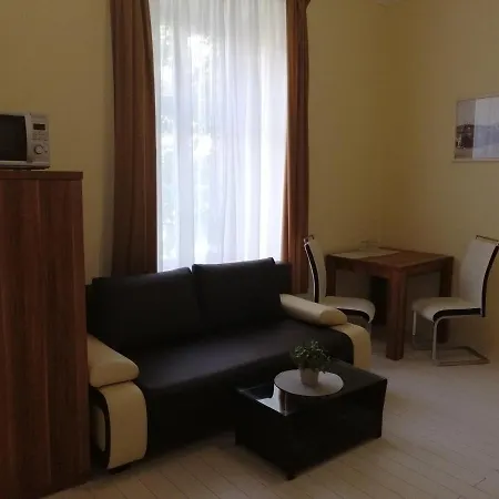 Arany Griff 3* Pápa