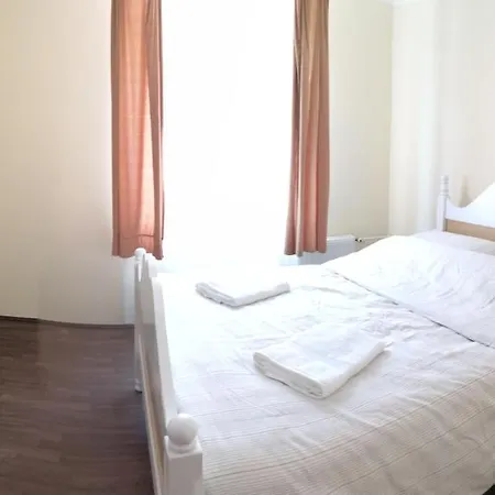 Arany Griff Otel 3*
